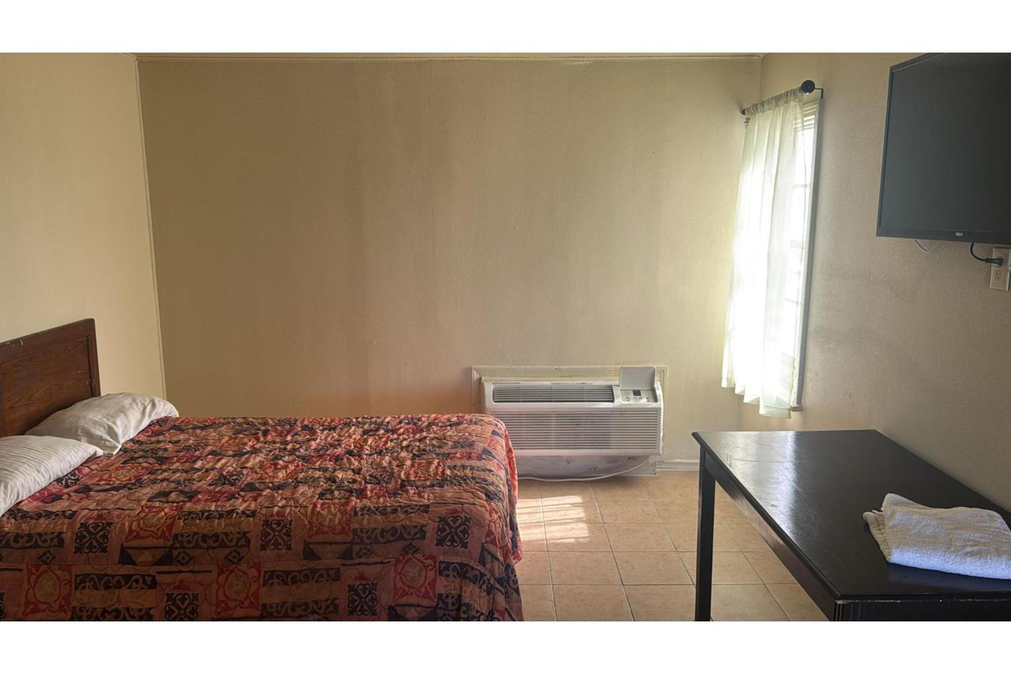 Cole Manor Motel By Oyo Love Field Market Center Dallas Buitenkant foto